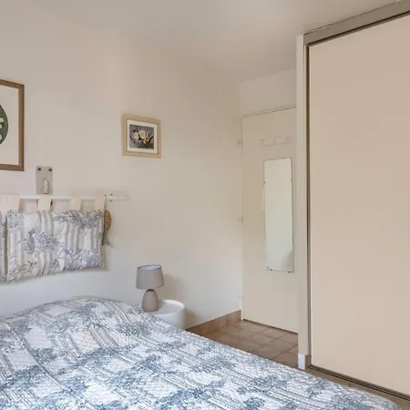 Rez-de-terrasse Face Pour 4 Personnes Apartament Pornic